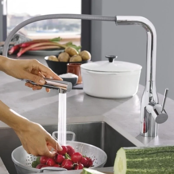 Смеситель для кухни Grohe Essence хром 30270000
