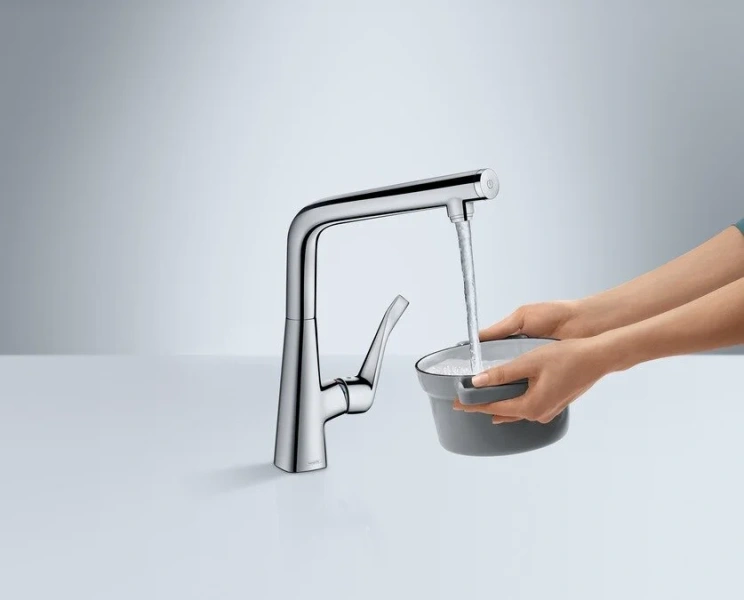 Смеситель для кухни Hansgrohe Metris Select 14883 с поворотным изливом