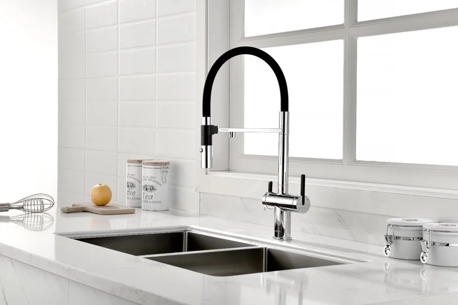 Смеситель для питьевой воды Paulmark Gravity хром Gr213888-CR