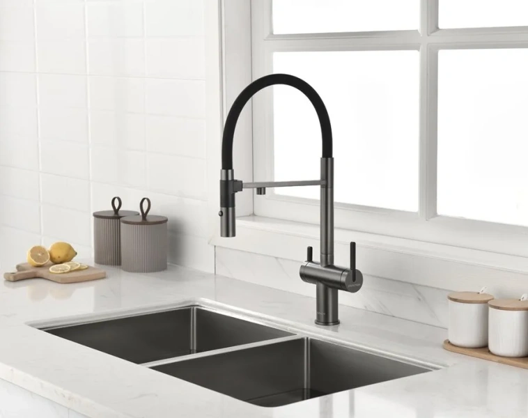 Смеситель для питьевой воды Paulmark Gravity вороненая сталь Gr213888-GM