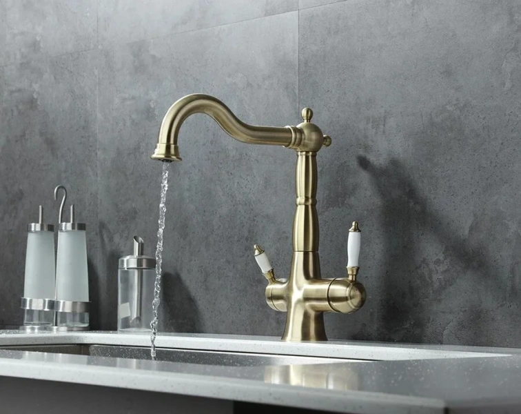 Смеситель для кухни с подключением к фильтру с питьевой водой Lemark Villa LM4858B