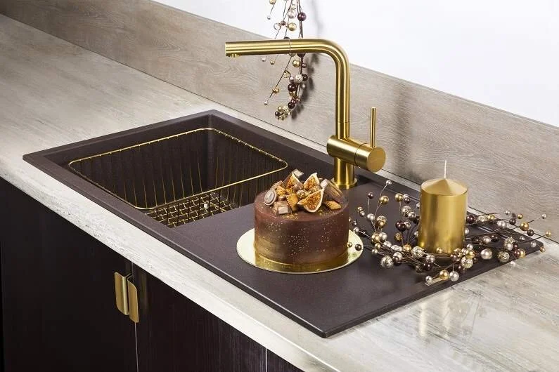 Смеситель для кухни Omoikiri Akashi-S-LG светлое золото 4994263