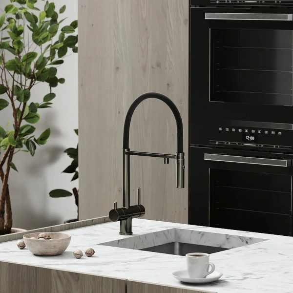 Смеситель для питьевой воды Sancos Imola вороненая сталь/черный SC4010GG Staron