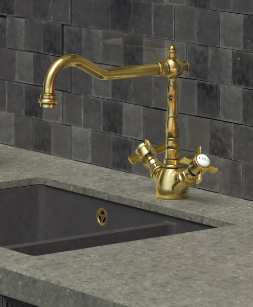 Смеситель для кухни Omoikiri Tokigawa Ab-022 античная латунь 4994257