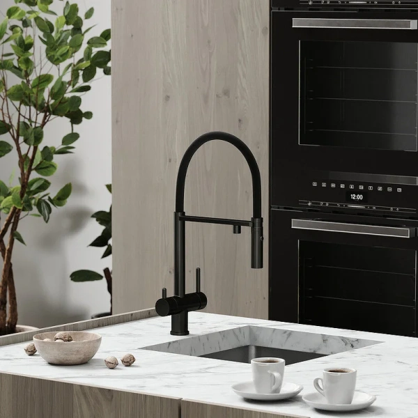 Смеситель для питьевой воды Sancos Imola черный матовый SC4010MB Staron