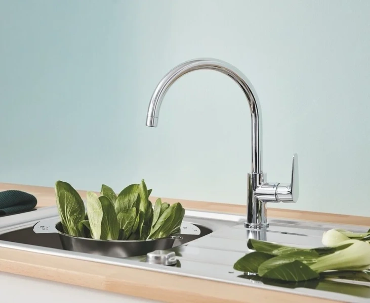 Смеситель для кухни Grohe BauCurve высокий излив 31231001