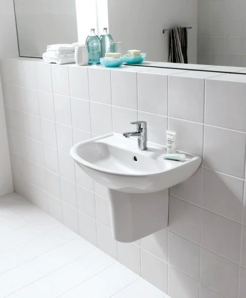 Раковина Laufen Pro 65 см подвесная, с 1 отверстием для смесителя 8.1095.3.000.104.1